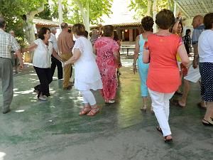 AOBR 2014 06 22 JUIN MARIGNANE REPAS PORCELET A LA BROCHE (198) par G Montaner
